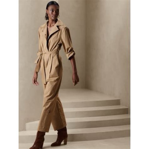 Banana Republic Finley Poplin Jumpsuit - Medium - Picture 2 of 4